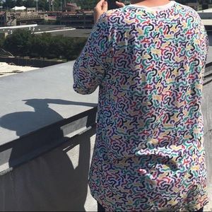 ISO!!! H&M Confetti Abstract Multi Color Tee